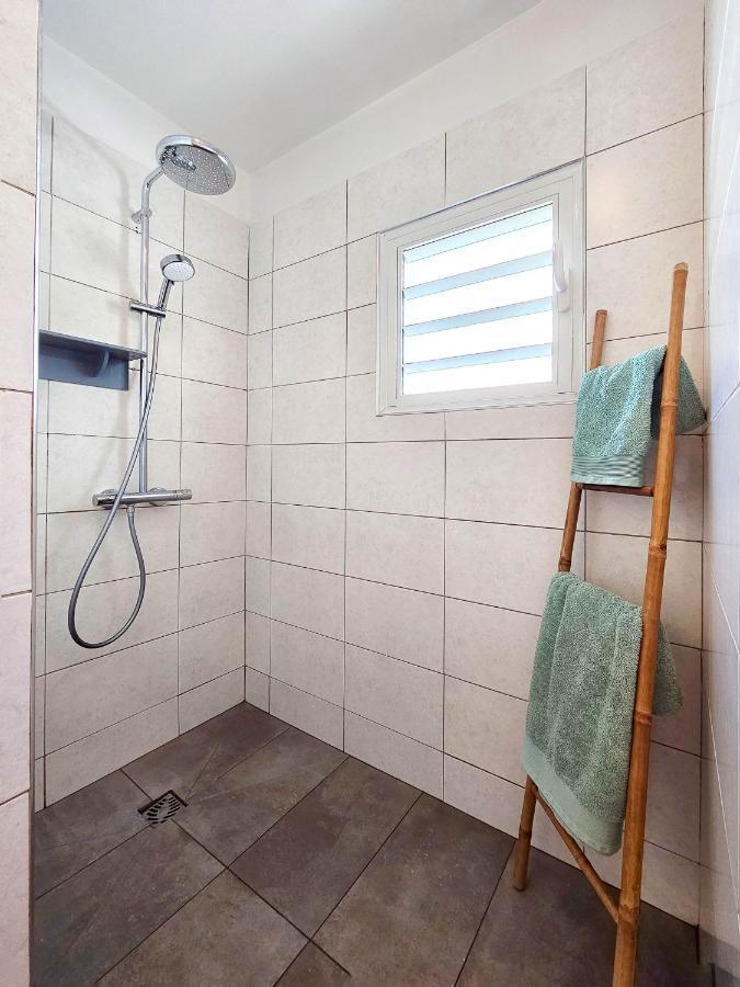 Appartement Carpe Diem Le Moule Exteriör bild